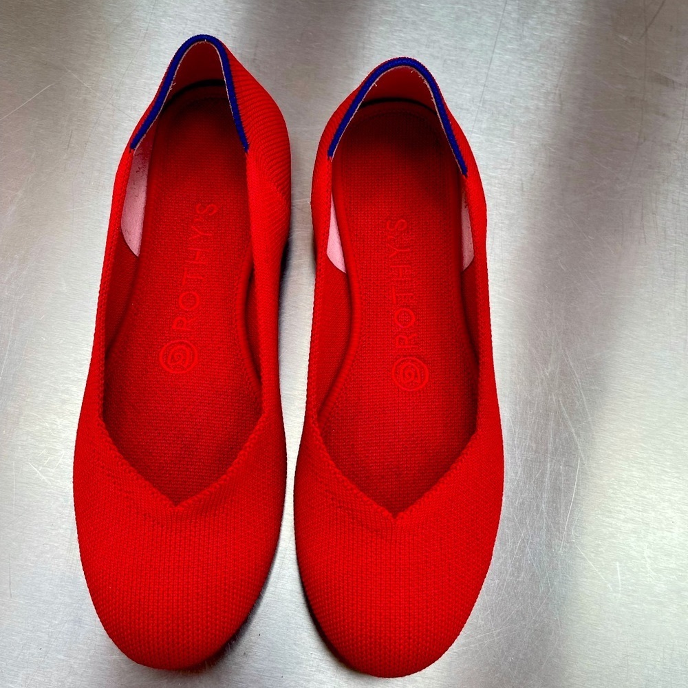 Rothys round toe red flats